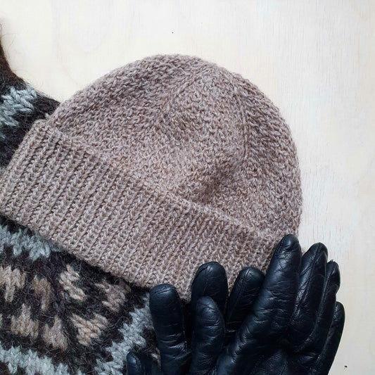 Nordic fisherman style texture knit beanie in brown wool